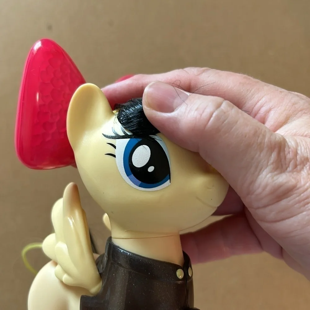 EUC My Little Pony The Movie singing songbird serenade SIA musical toy & outfit - Picture 9 of 9